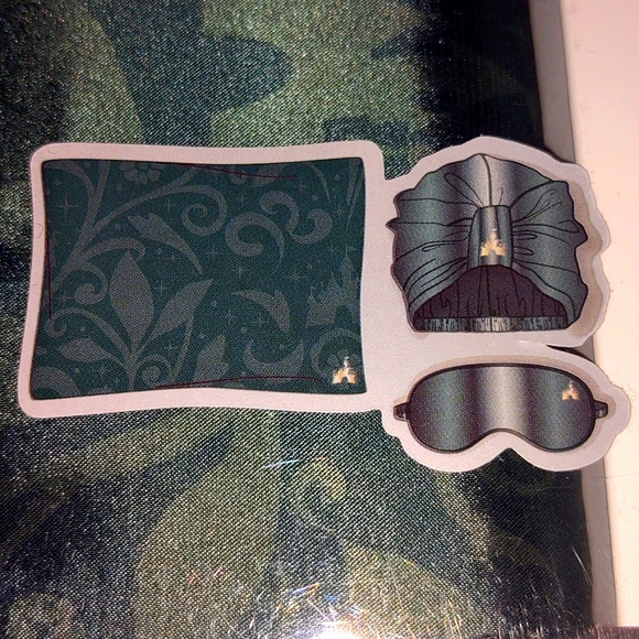 Disney Parks Fantasyland Castle Set Ensemble NWT - Picture 13 of 13